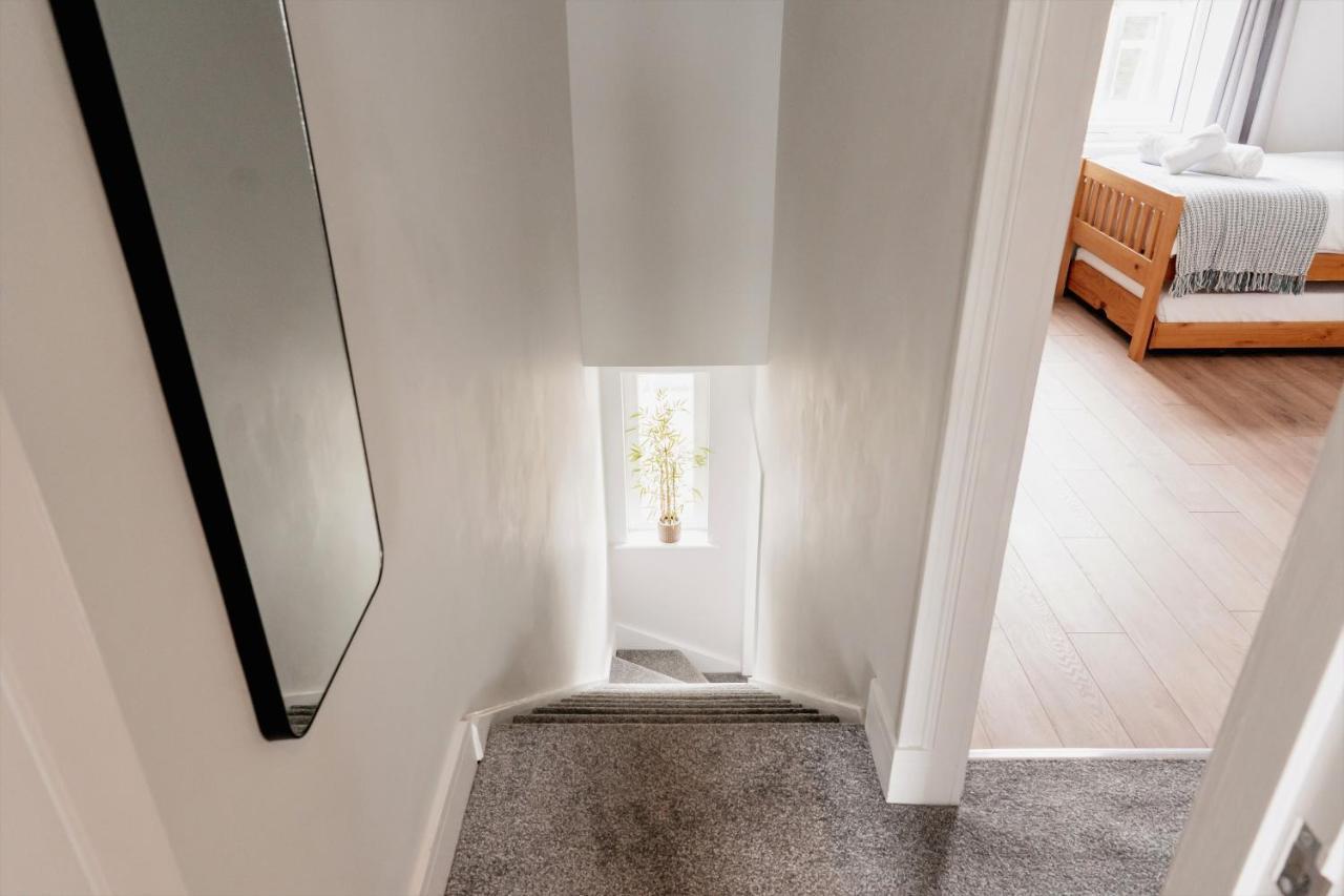 Sawley Cottage By Above Rubies - Modern, Stylish, 2 Bedroom House In سكيبتون المظهر الخارجي الصورة